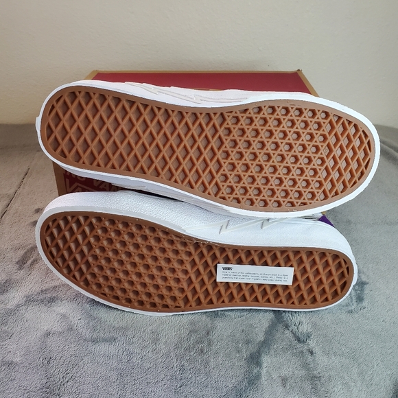 Vans Sk8-Hi Bolt Chrome Flash Acai Women Size 8.5, Men Size 7 - Picture 7 of 10